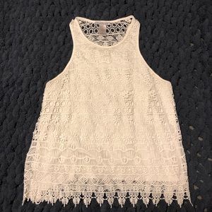 Cute white lace top with open lace back / s